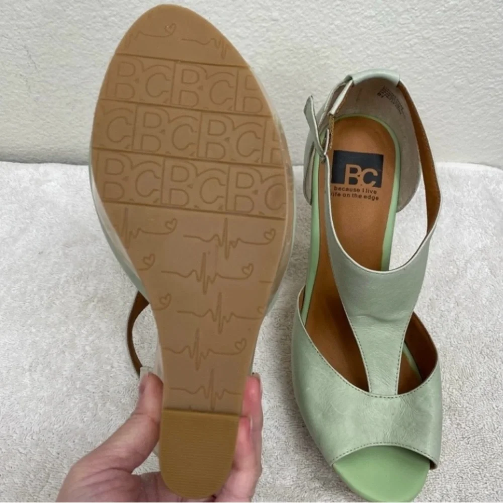 BC Footwear Women's Mint Green Tan Leather Platform Sandal Wedge Size 8.5 Boho